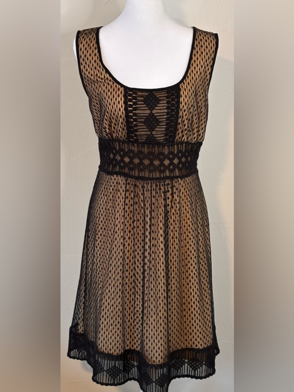 🌸 Max Edition Black Dress Lace Overlay Sleeveless Semi-Formal Women’s Small